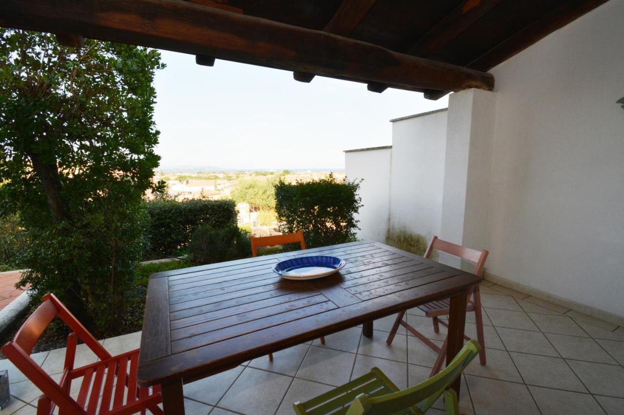 Citai Con Splendida Vista Mare Daire San Teodoro  Dış mekan fotoğraf